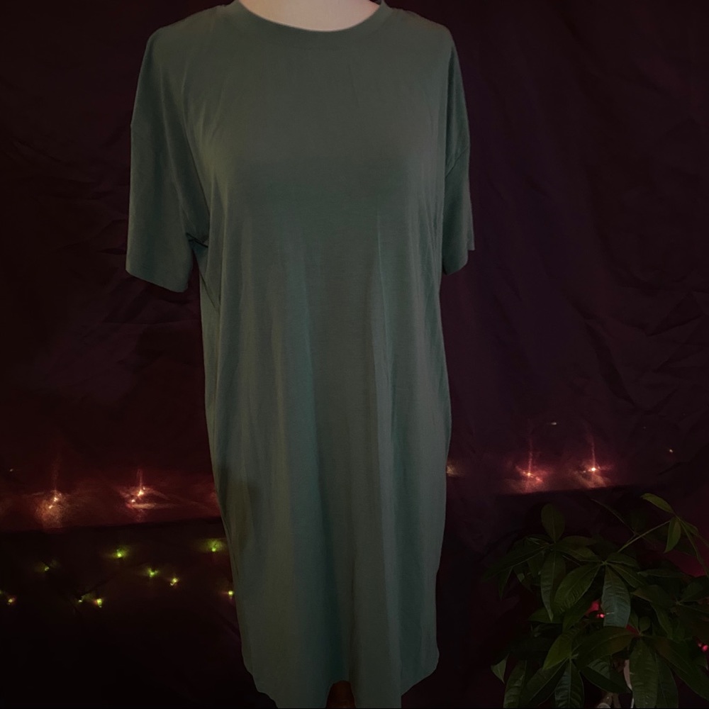 Dark green t-shirt dress